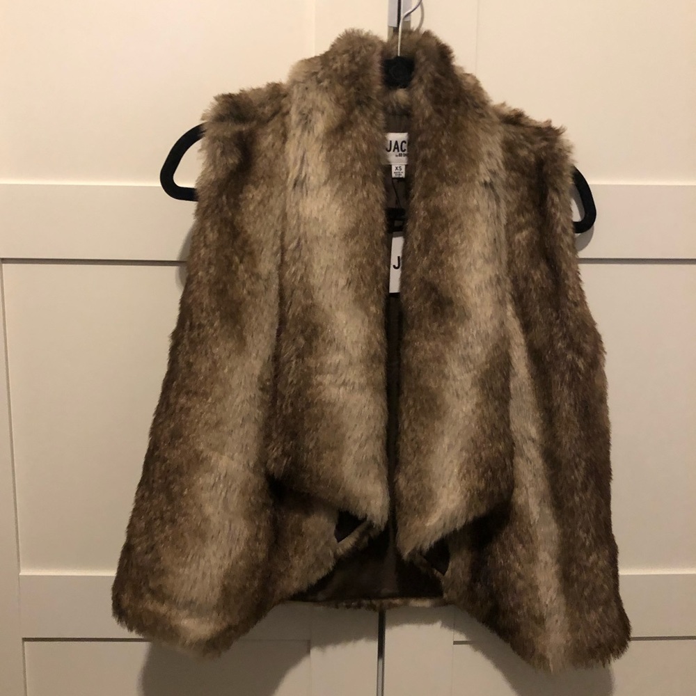NWT Jack by BB Dakota Faux Fur Vest